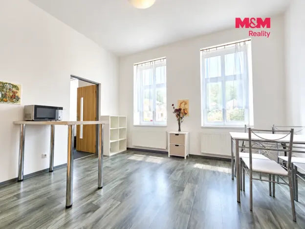 Pronájem bytu 2+kk, Smržovka, náměstí T. G. Masaryka, 50 m2
