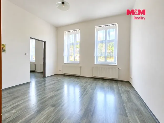Pronájem bytu 1+1, Smržovka, náměstí T. G. Masaryka, 50 m2
