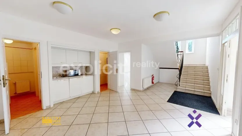Pronájem kanceláře, Zlín, Vršava I, 460 m2