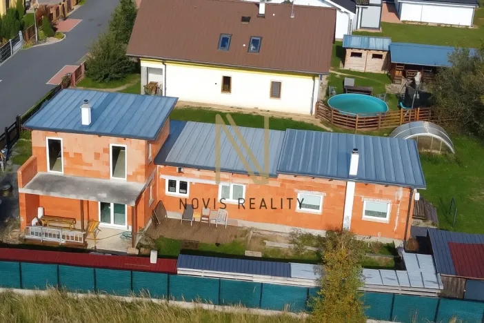 Prodej rodinného domu, Blovice, Pod Valem, 200 m2
