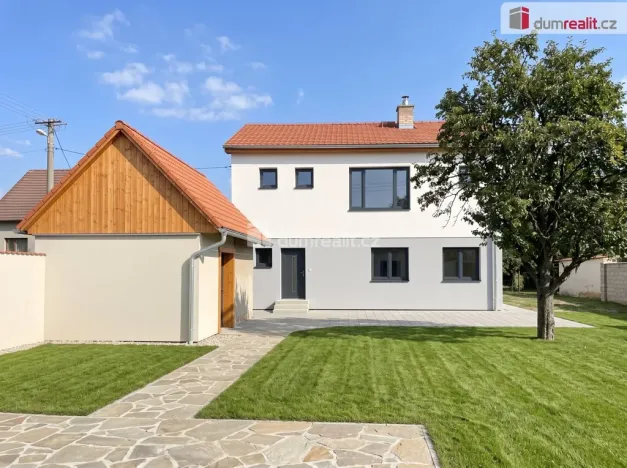 Prodej rodinného domu, Svárov, 180 m2