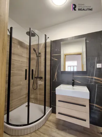 Pronájem bytu 1+kk, Polná, 32 m2