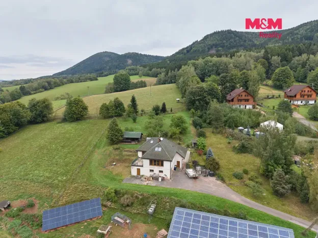 Prodej rodinného domu, Bernartice, 226 m2