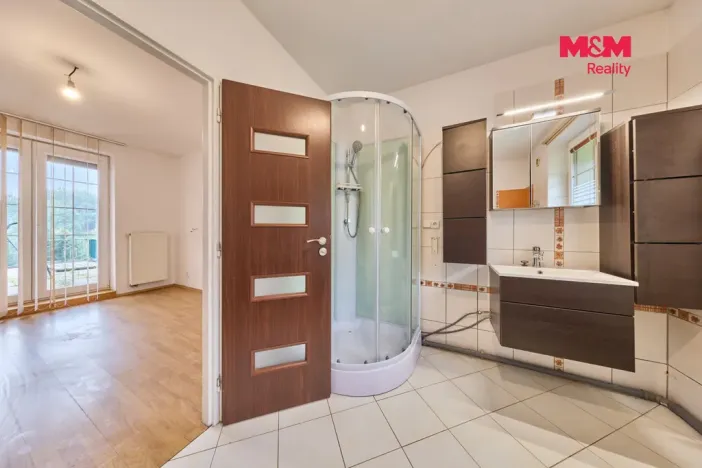 Prodej rodinného domu, Bernartice, 226 m2