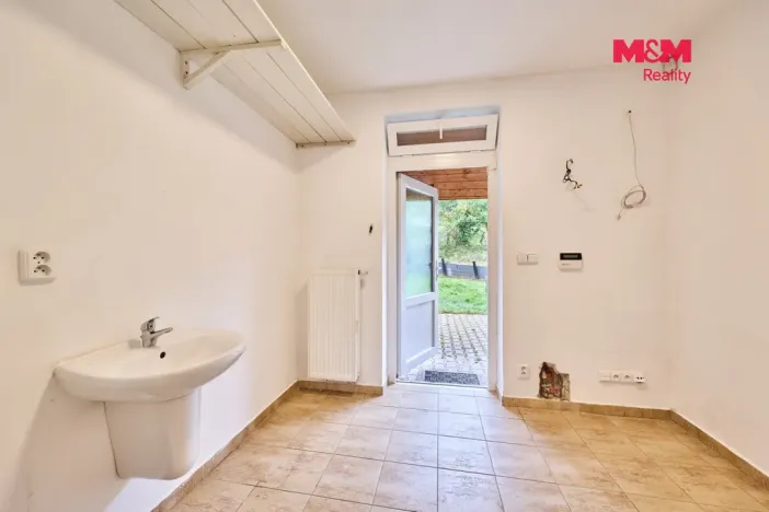 Prodej rodinného domu, Bernartice, 226 m2