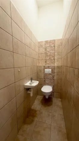 Pronájem bytu 3+kk, Cheb, náměstí Krále Jiřího z Poděbrad, 84 m2