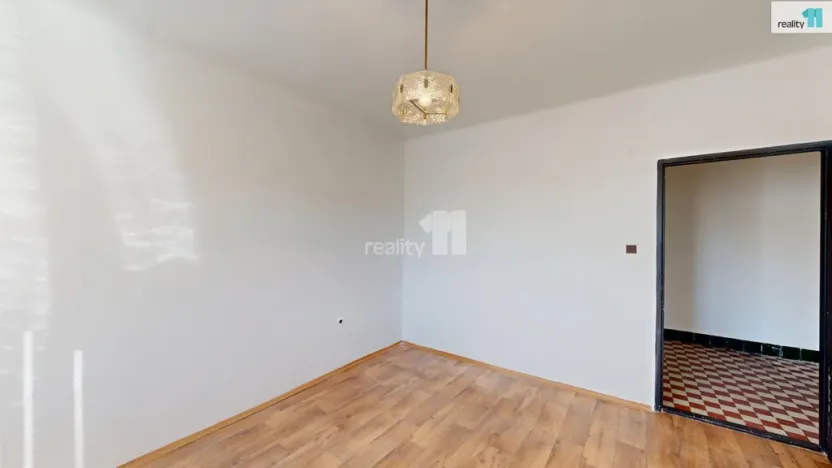 Prodej bytu 2+1, Pardubice - Zelené Předměstí, náměstí Dukelských hrdinů, 57 m2