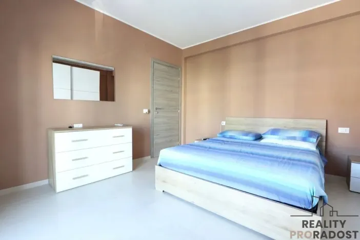 Prodej bytu 3+kk, Villa Rosa, Itálie, 92 m2