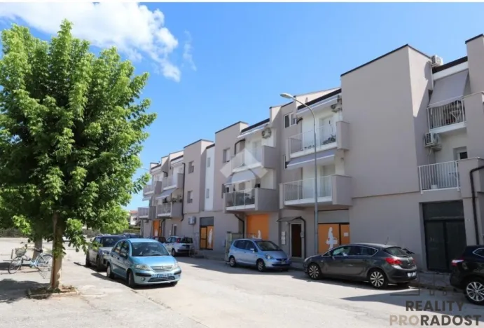 Prodej bytu 3+kk, Villa Rosa, Itálie, 92 m2