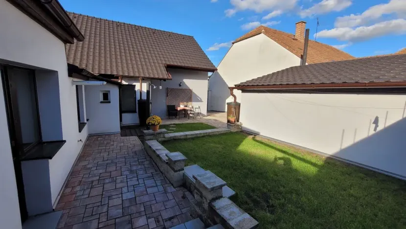 Prodej rodinného domu, Straškov-Vodochody - Straškov, 100 m2