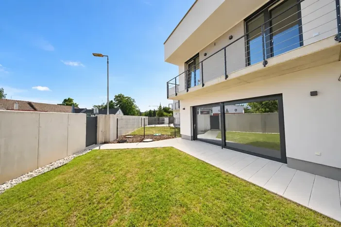 Prodej vícegeneračního domu, Šestajovice, Komenského, 275 m2