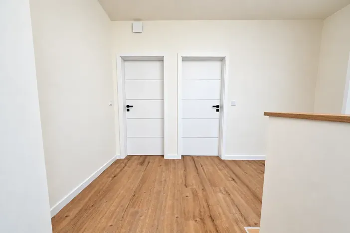 Prodej vícegeneračního domu, Šestajovice, Komenského, 275 m2