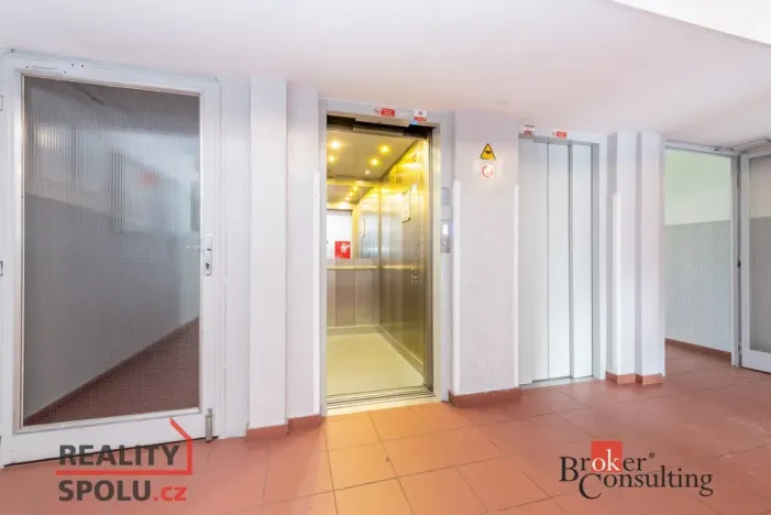 Prodej bytu 3+kk, Praha - Záběhlice, Ostružinová, 67 m2