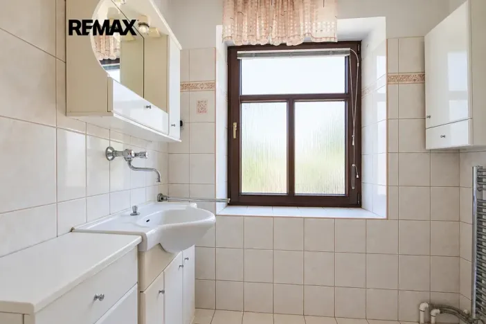 Prodej rodinného domu, Kájov, U Kostela, 200 m2