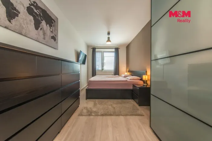 Prodej bytu 2+kk, Praha - Štěrboholy, Kryšpínova, 60 m2