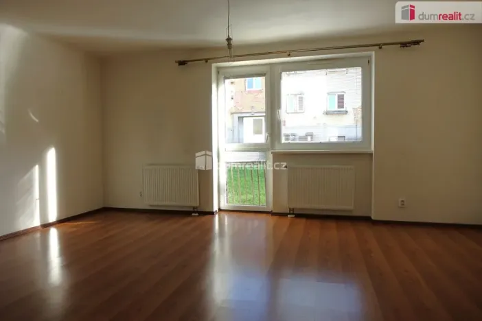 Pronájem bytu 2+1, Chocerady - Komorní Hrádek, 60 m2