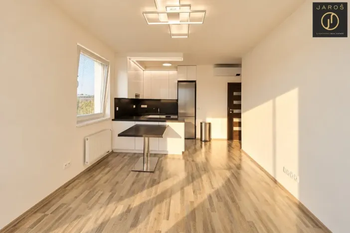 Pronájem bytu 3+kk, Praha, Sicherova, 71 m2