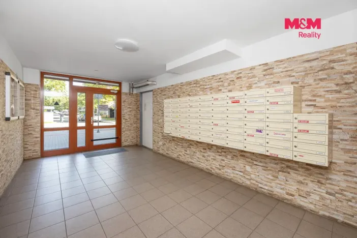 Prodej bytu 2+1, Pardubice - Zelené Předměstí, nábřeží Závodu míru, 53 m2