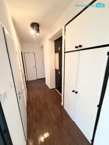Pronájem bytu 2+1, Tachov, Pod Svahem, 60 m2