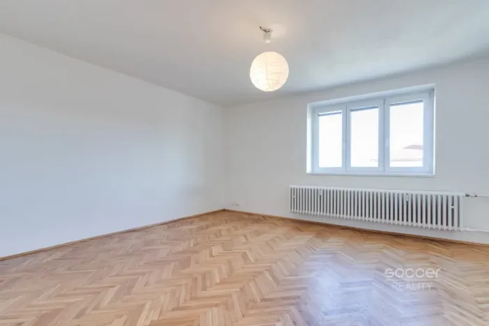 Pronájem bytu 2+1, Praha - Vršovice, Vršovická, 77 m2