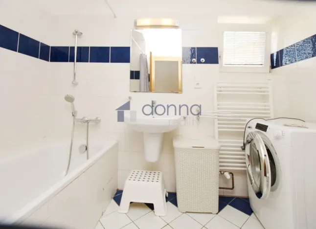 Pronájem bytu 3+1, Praha, Na Kozačce, 118 m2