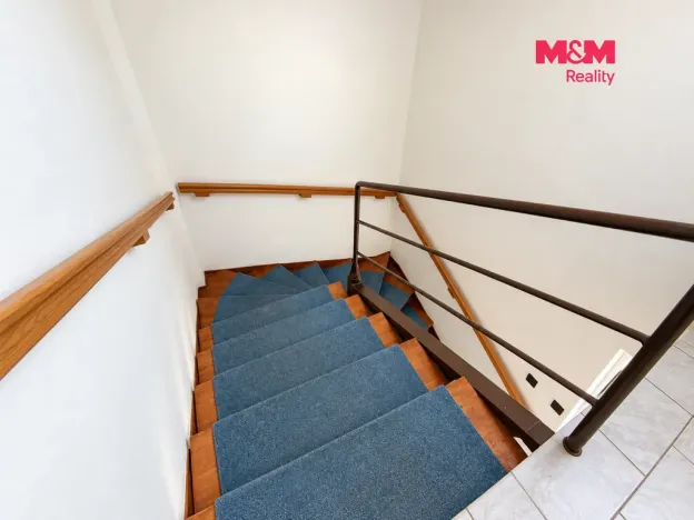 Pronájem bytu 2+1, Makotřasy, 67 m2