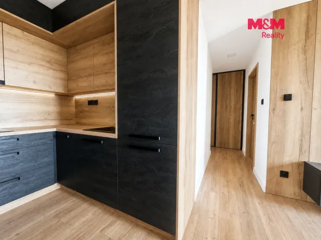 Pronájem bytu 2+kk, Most, Albrechtická, 40 m2