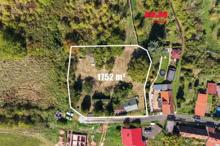 Prodej pozemku pro bydlení, Pnětluky, 1752 m2
