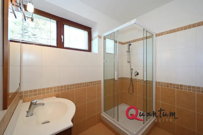 Pronájem rodinného domu, Praha - Kyje, Krčínovo náměstí, 126 m2
