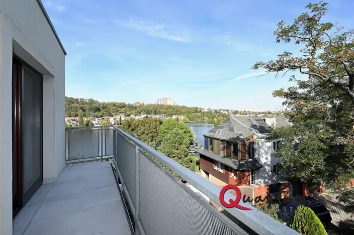 Pronájem rodinného domu, Praha - Kyje, Krčínovo náměstí, 126 m2