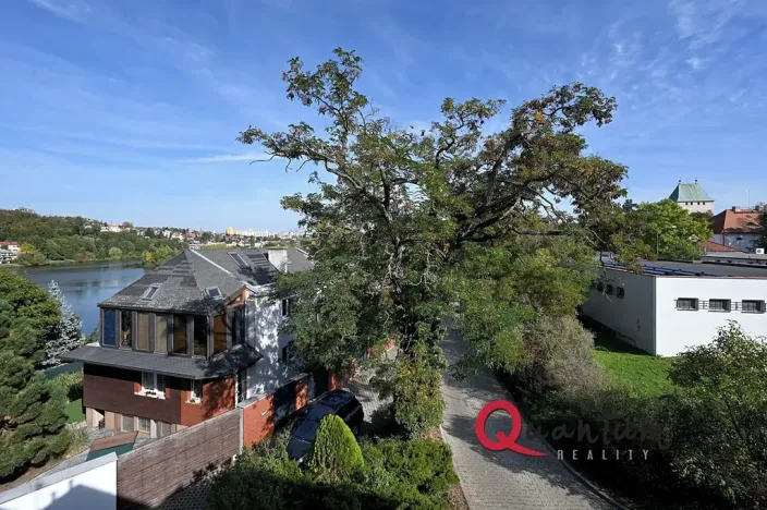 Pronájem rodinného domu, Praha - Kyje, Krčínovo náměstí, 126 m2
