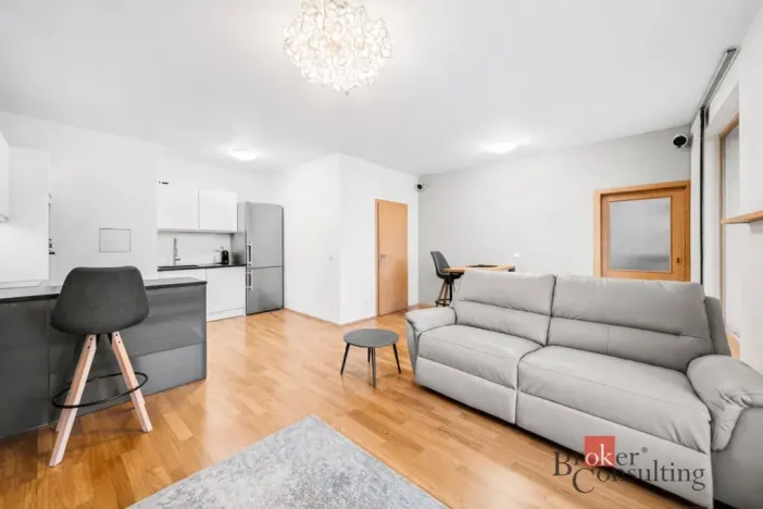 Pronájem bytu 3+kk, Praha - Holešovice, Varhulíkové, 78 m2