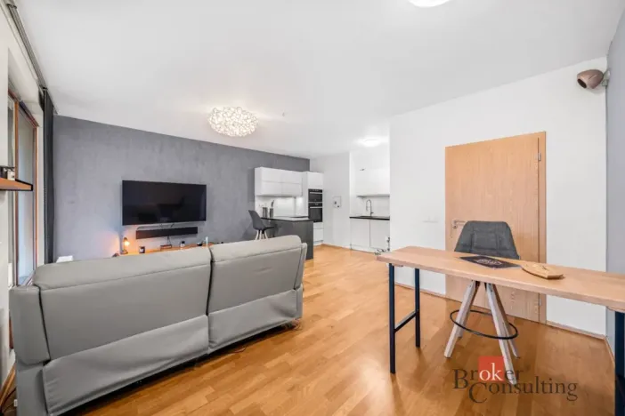 Pronájem bytu 3+kk, Praha - Holešovice, Varhulíkové, 78 m2