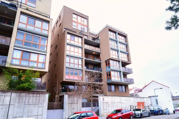 Pronájem bytu 3+kk, Praha - Holešovice, Varhulíkové, 78 m2