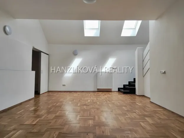 Pronájem bytu 3+kk, 105 m², Skuherského, České Budějovice 3