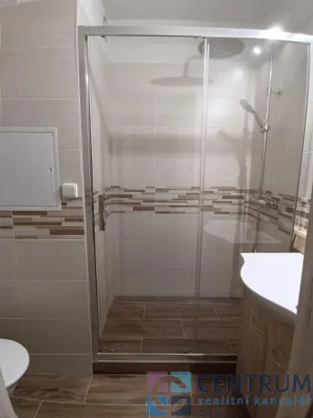 Pronájem bytu 1+kk, Jablonec nad Nisou, Na Vršku, 28 m2