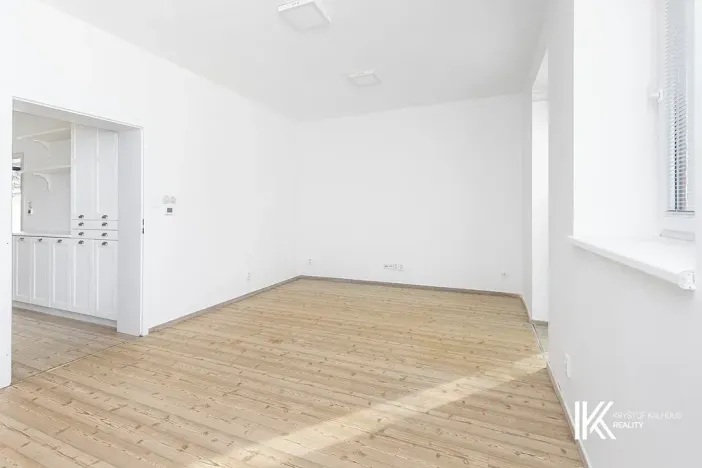 Pronájem kanceláře, Pardubice, Chrudimská, 131 m2
