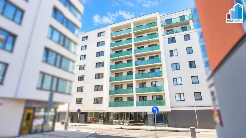 Pronájem bytu 2+kk, Plzeň - Jižní Předměstí, Poděbradova, 46 m2