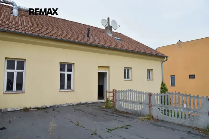 Prodej rodinného domu, Nový Bydžov, Třída Čsl. armády, 368 m2