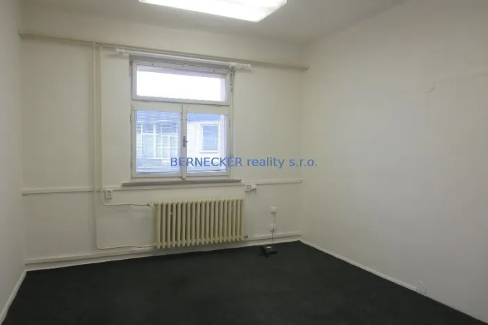 Pronájem kanceláře, Hradec Králové - Slezské Předměstí, Bieblova, 17 m2