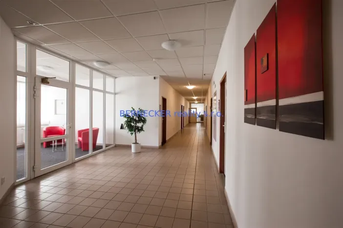 Pronájem kanceláře, Hradec Králové - Slezské Předměstí, Bieblova, 17 m2