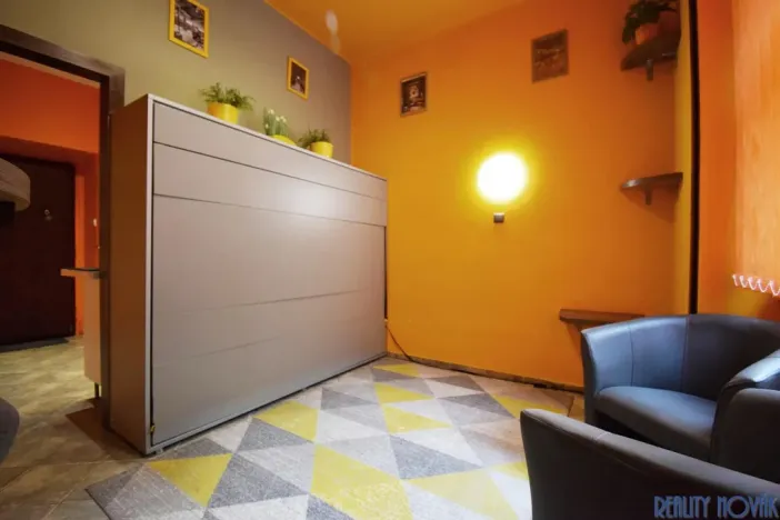 Pronájem bytu 1+kk, Praha - Žižkov, Blodkova, 20 m2