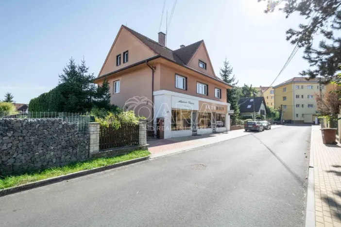 Prodej rodinného domu, Neratovice, 5. května, 411 m2