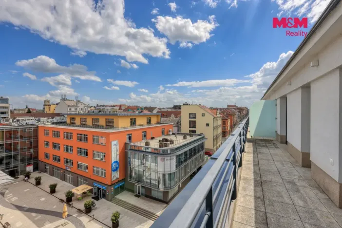 Pronájem bytu 2+kk, Plzeň, U Tržiště, 50 m2