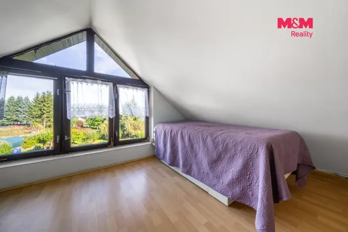 Prodej obchodního prostoru, Krásné Údolí, 220 m2