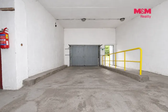 Prodej garáže, Plzeň - Doubravka, Ke Špitálskému lesu, 14 m2