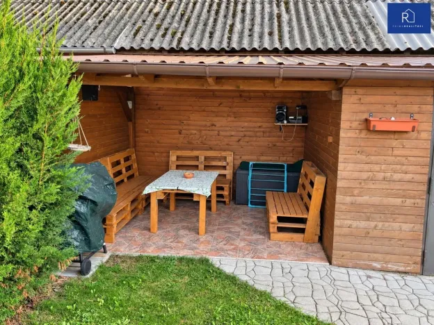 Prodej bytu 3+1, Dlouhá Loučka, Újezdská, 82 m2