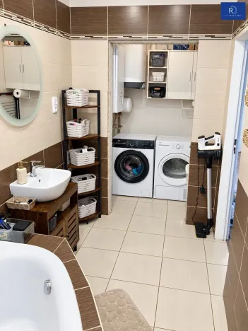Prodej bytu 3+1, Dlouhá Loučka, Újezdská, 82 m2
