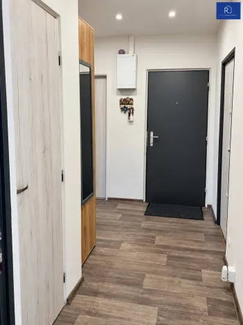 Prodej bytu 3+1, Dlouhá Loučka, Újezdská, 82 m2