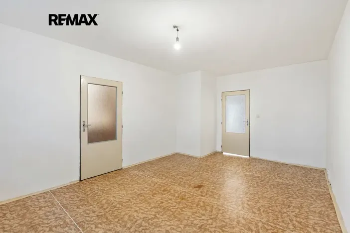 Prodej bytu 3+1, Praha - Řepy, Na chobotě, 77 m2